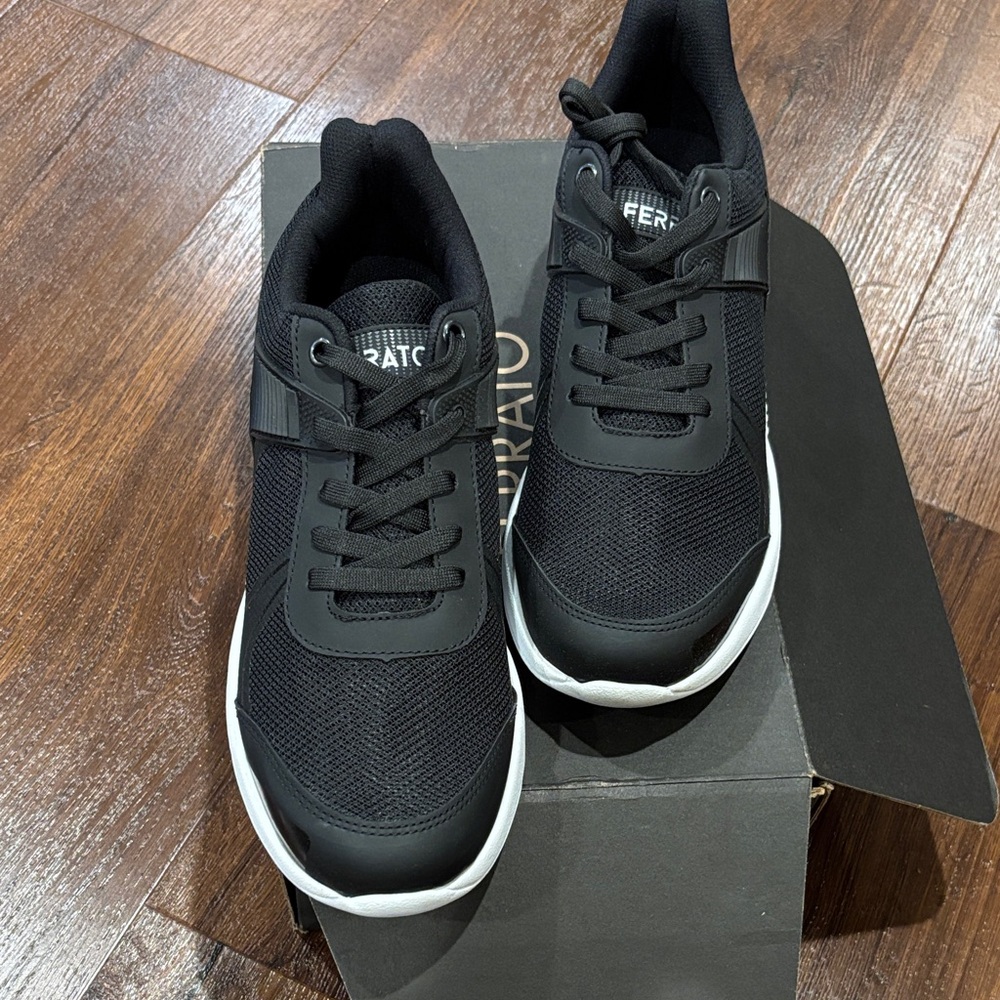 Men's FERRATO Black Sneakers Size 8 New